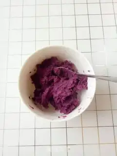 Make Spaghetti pizza step 1