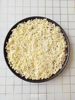 Make Spaghetti pizza step 4