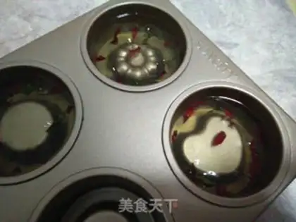 Make Crystal ice cream jelly cups step 7