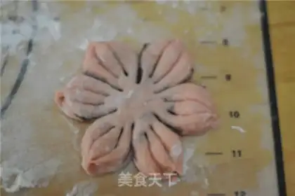 Make Peach buns of gravy step 11