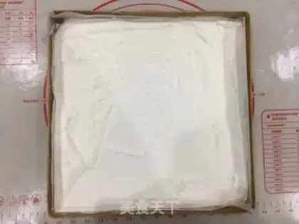 Make Cat claw marshmallows step 1