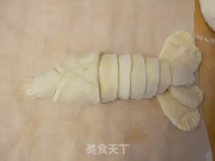 Make Fun lobster bread step 7