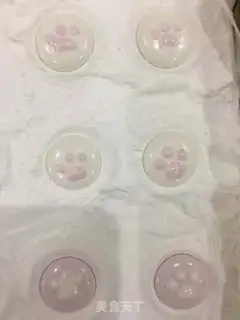 Make Cat claw marshmallows step 11