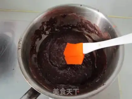 Make Chocolate cake step 2