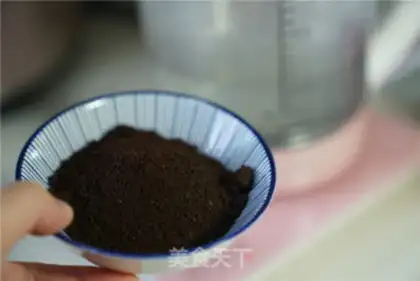 Make Chocolate latte step 2