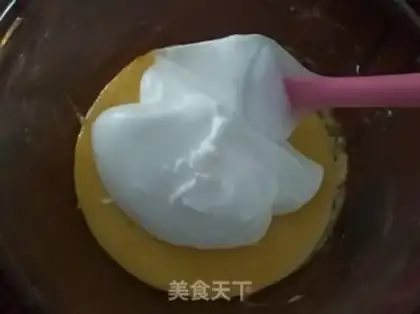Make Spaghetti cake rolls step 6