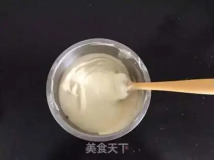 Make The white chocolate flower Domous step 3