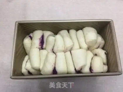 Make Potato coconut hand tore toast step 9