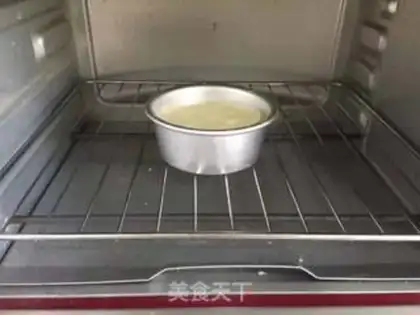 Make The white chocolate flower Domous step 5