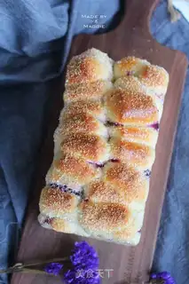 Make Potato coconut hand tore toast step 12