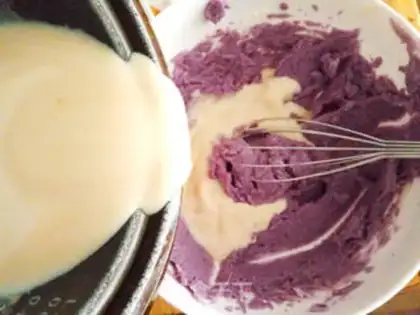 Make Romantic purple caramel Charlotte step 27