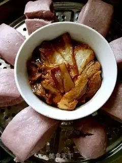 Make The leftovers are hot soup step 0