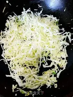 Make Cowbread fried eggs step 3
