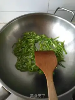 Make Pyramid sauced rice step 4