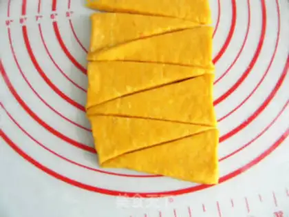 Make Pumpkin chocolate fan cookies step 6