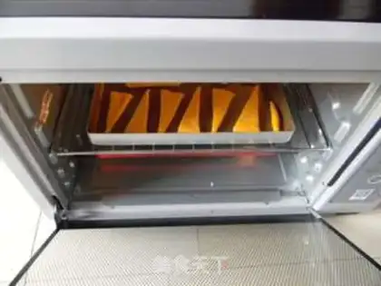 Make Pumpkin chocolate fan cookies step 9