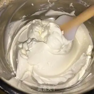 Make Mini-red velvet naked cake step 18