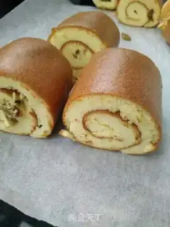 Make Original grape cake roll step 14
