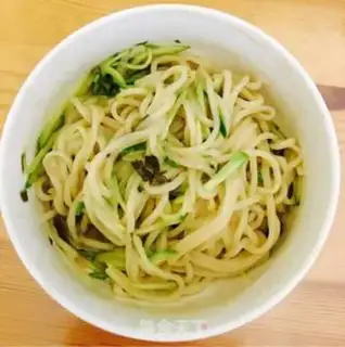 Make Sour sauce, cold noodles step 10