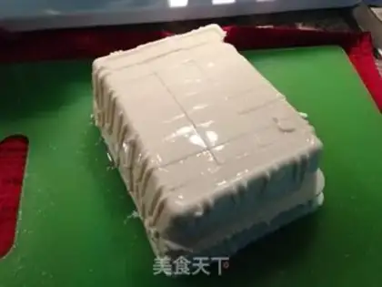Make The white and black fish scurry step 3