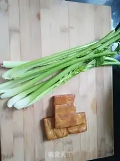 Make Celery with beans step 0