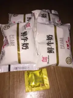 Make Old yogurt step 0