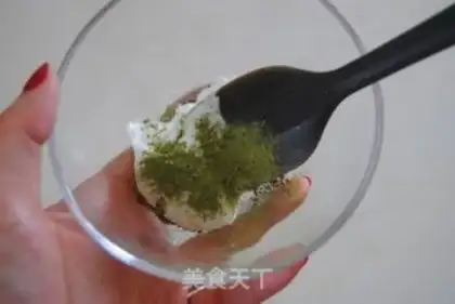Make Frozen frosting cookies step 16