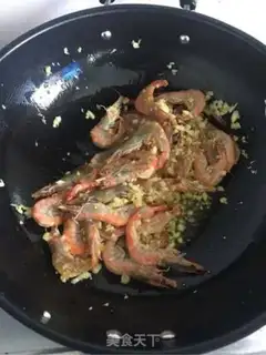 Make Garlic shrimp step 1