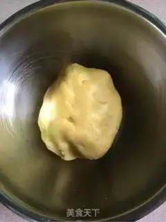 Make French caramel almond step 4