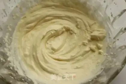 Make Yogurt blueberry ice cream step 3