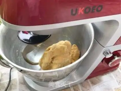 Make Chinese pumpkin toast step 6