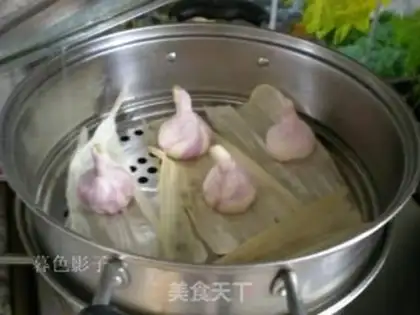 Make Purple garlic bean pie step 12