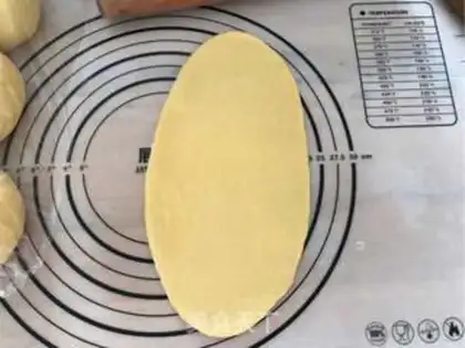 Make Chinese pumpkin toast step 11