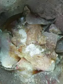 Make Home-cooked vegetables step 1