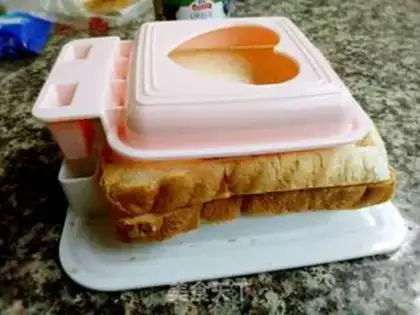 Make Easy toast step 3
