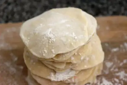 Make Soybeans pork dumplings step 2