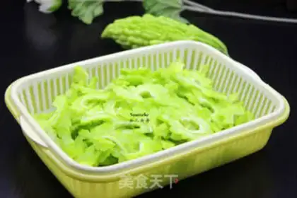 Make A cold, bitter melon step 2