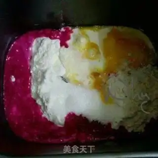 Make Pyramid fruit juice toast step 2