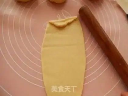 Make octopus bread step 6
