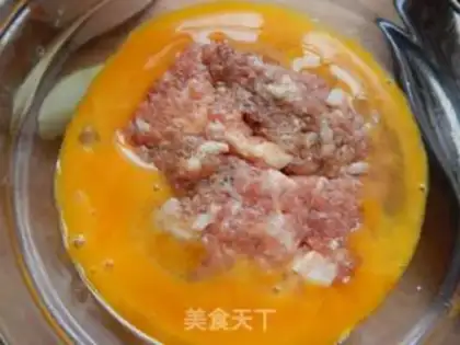 Make Piggy burgers, lettuce step 9