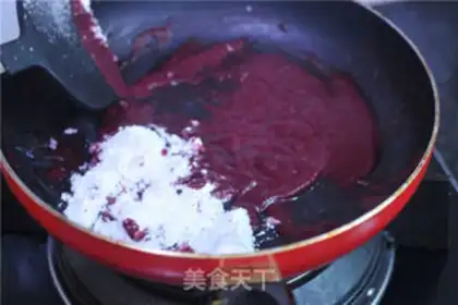 Make Watermelon cake rolls step 7