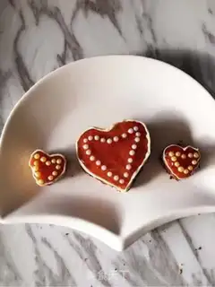 Make A cake with a heart step 7