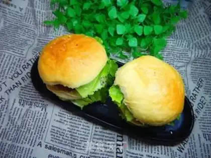 Make Piggy burgers, lettuce step 17