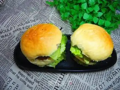 Make Piggy burgers, lettuce step 19