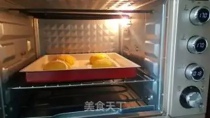 Make Yellow pumpkin bread step 15