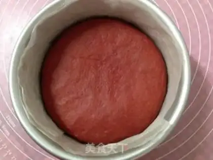 Make Chinese red steamed bread step 7