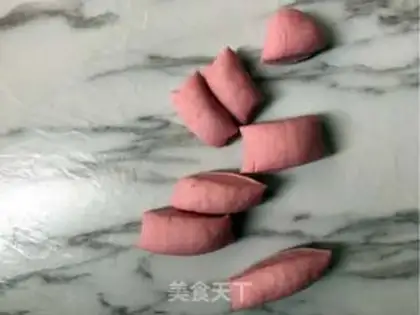 Make Pink roses step 7