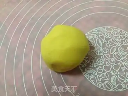 Make Chinese red steamed bread step 8