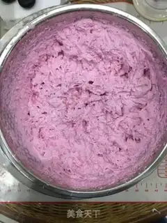 Make Rose vortex cake step 17