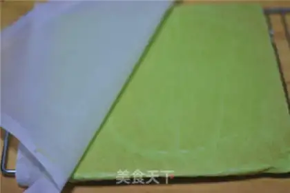 Make Watermelon cake rolls step 20